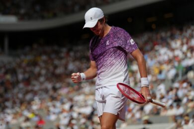 Roland Garros 2026, Fonseca batte Djokovic al quinto dopo una battaglia di 5 ore