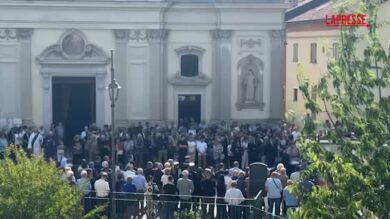 Maldive, in centinaia ai funerali di Muriel Oddenino a Poirino