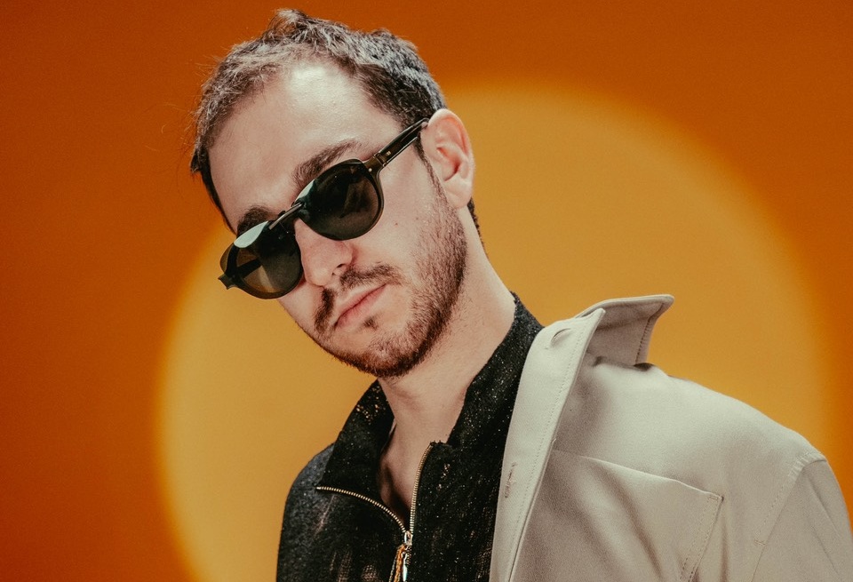 Francesco Cavestri, esce oggi il nuovo album ‘Noè’. L’astro nascente del jazz: “I generi sono barriere” Francesco Cavestri, esce oggi il nuovo album ‘Noè’. L’astro nascente del jazz: “I generi sono barriere”