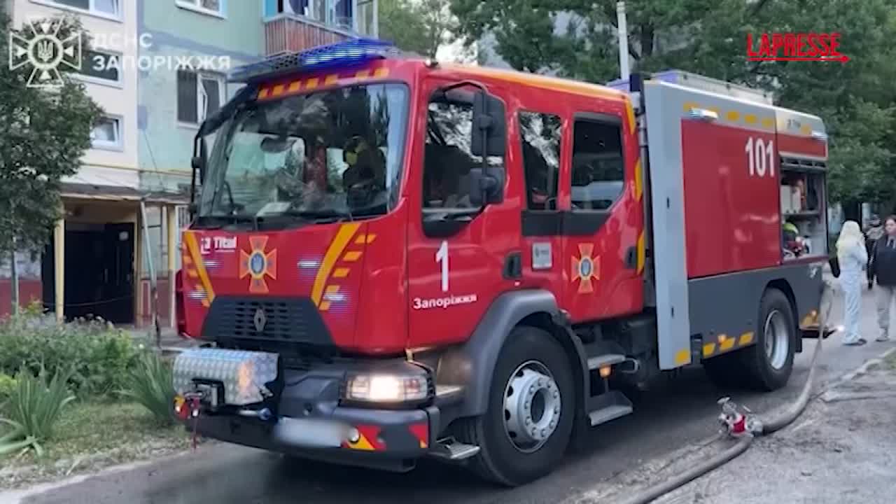 ucraina attacco russo su zaporizhzhia danni e feriti da Lapresse.it ucraina attacco russo su zaporizhzhia danni e feriti