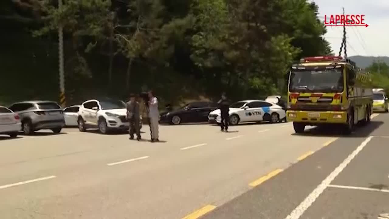corea del sud esplosione in una compagnia di difesa cinque morti da Lapresse.it corea del sud esplosione in una compagnia di difesa cinque morti