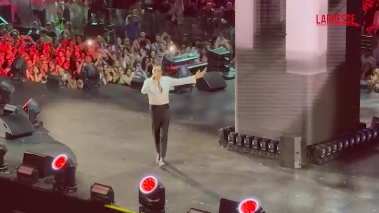roma lauro show al foro italico le immagini delle straordinarie coreografie con i droni da Lapresse.it roma lauro show al foro italico le immagini delle straordinarie coreografie con i droni