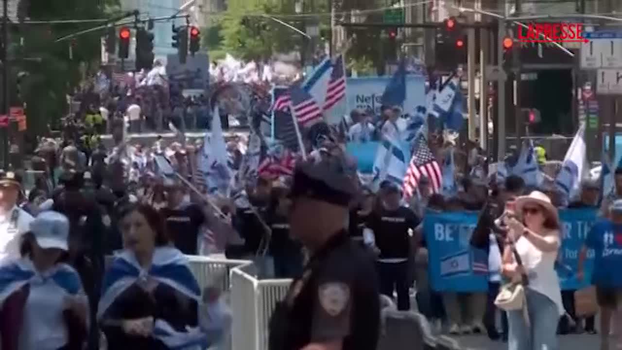 new york in migliaia alla parata per israele il sindaco mamdani diserta la celebrazione da Lapresse.it new york in migliaia alla parata per israele il sindaco mamdani diserta la celebrazione
