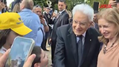 2 giugno, nei giardini del Quirinale Mattarella incontra i ragazzi speciali: tra loro anche Sofia