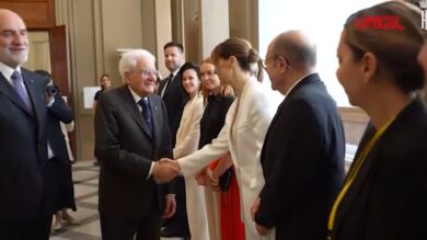 2 giugno, Mattarella saluta artisti e sportivi al Quirinale