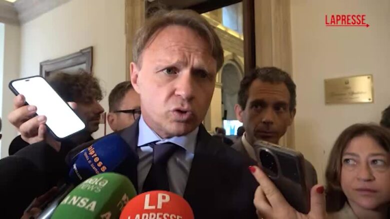 Caporalato, Lollobrigida: "Imprenditori che sfruttano lavoratori sono banditi, fanno concorrenza sleale"