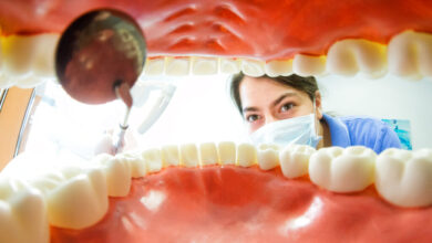 Prestazioni dell’igienista dentale solo in presenza dell’odontoiatra: la sentenza