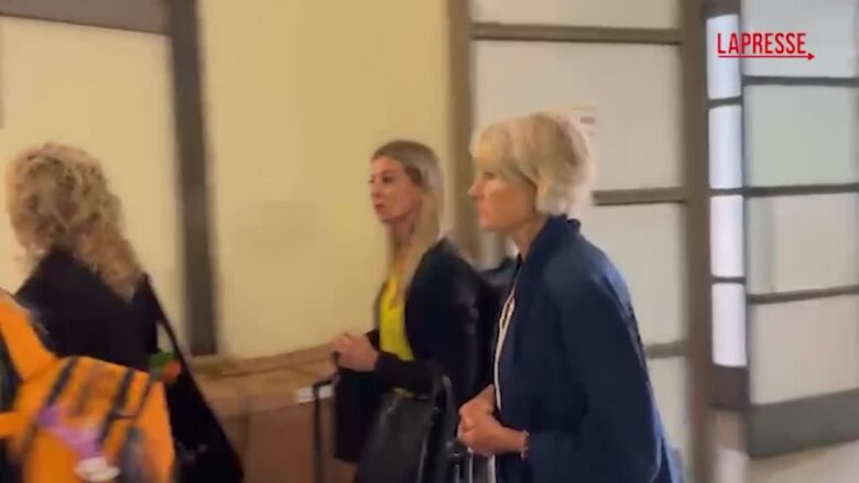 Femminicidio Genini, la madre al processo urla "bastardo" a Soncin: la donna in tribunale in lacrime