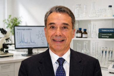 Miele da sballo, che cos’è e cosa provoca la wax  
