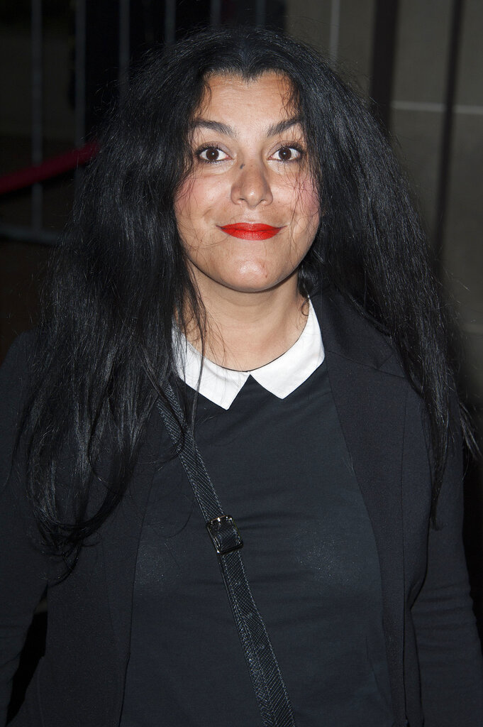 Galleria foto 'Marjane Satrapi morta un anno dopo il marito, l’artista scriveva: “Ho perso l’amore della mia vita”' - foto 3