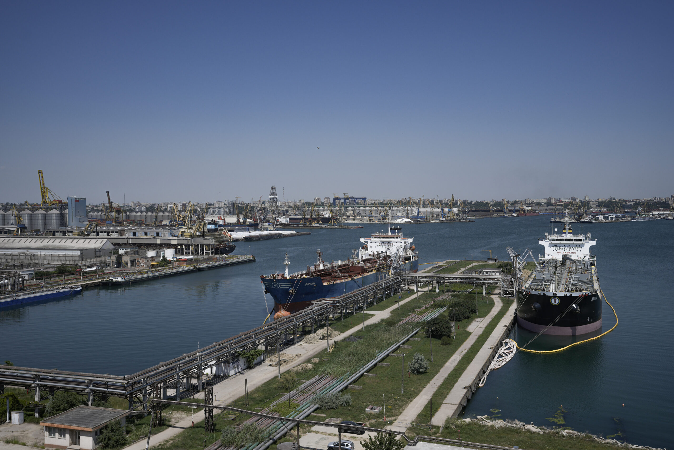 Romania, drone navale esplode nel porto di Costanza: “E’ di quelli utilizzati nella guerra in Ucraina”