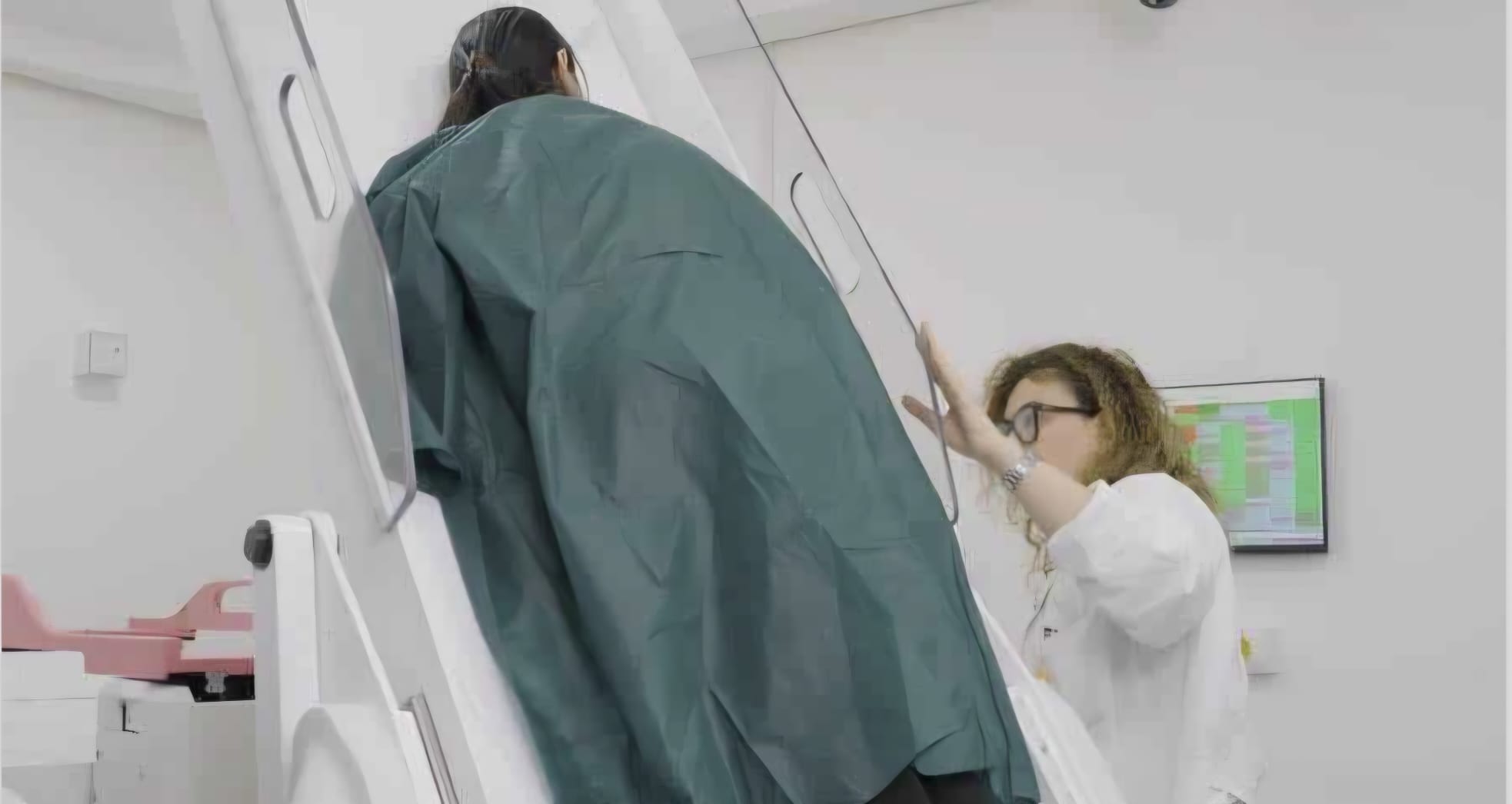 Tumore al seno, al Pascale la  radioterapia è sempre meno invasiva