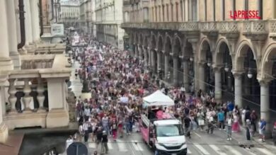 Torino Pride 2026: oltre 150mila persone al corteo per le strade della città