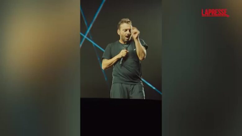 Cremonini, i momenti più belli della notte al Circo Massimo