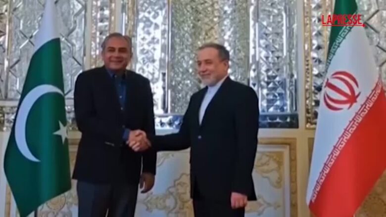 Iran, Araghchi riceve il ministro degli Esteri pakistano