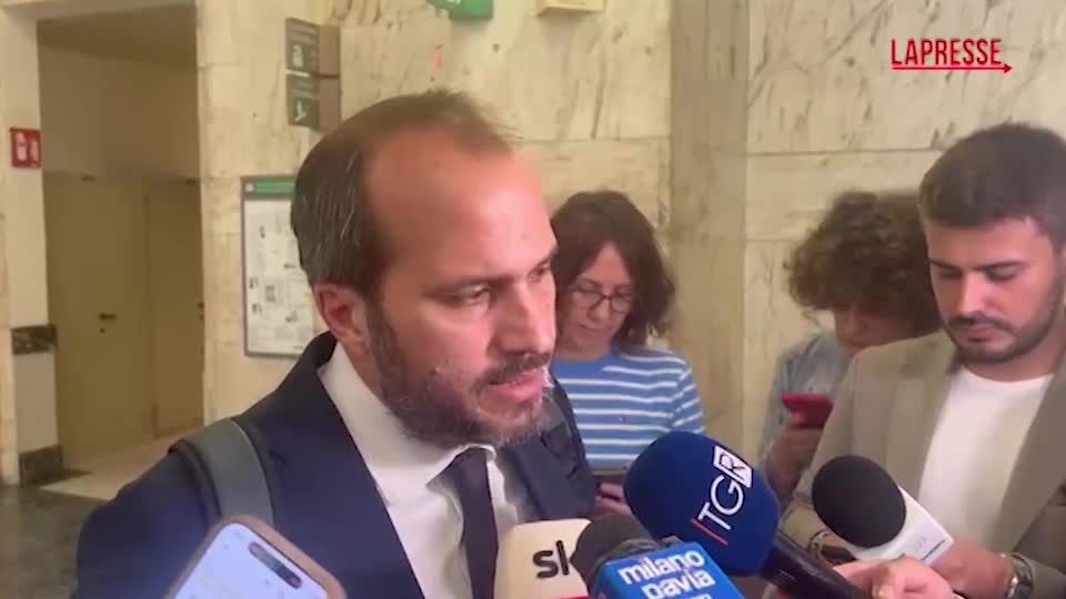 milano l8217avvocato del 19enne fermato per l8217omicidio alla stazione di certosa conferma di essere un latin king ma non 232 l8217omicida da Lapresse.it milano l8217avvocato del 19enne fermato per l8217omicidio alla stazione di certosa conferma di essere un latin king ma non 232 l8217omicida