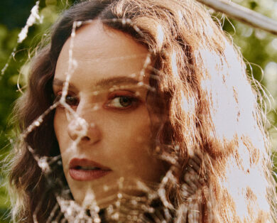Francesca Michielin lancia ‘Magia Bianca’: “Le streghe sono donne fuori dal controllo maschile”