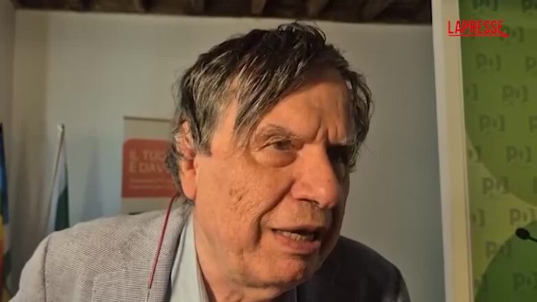 Nucleare, Parisi: "E' solo una distrazione, commercialmente inutile"
