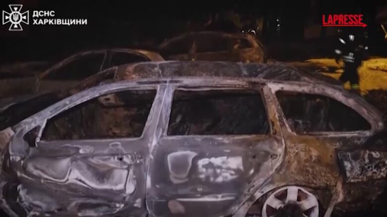 Ucraina: massicci attacchi russi su regione Kharkiv: in fiamme auto e palazzi