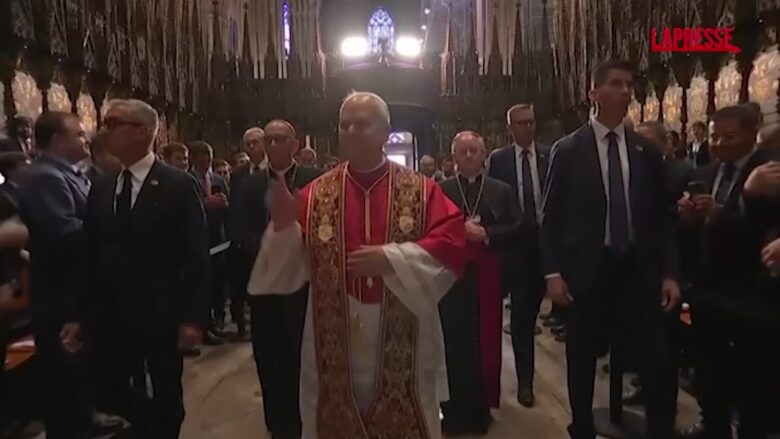 Papa Leone XIV in Spagna, il Pontefice parla in catalano durante la preghiera nella Cattedrale di Barcellona