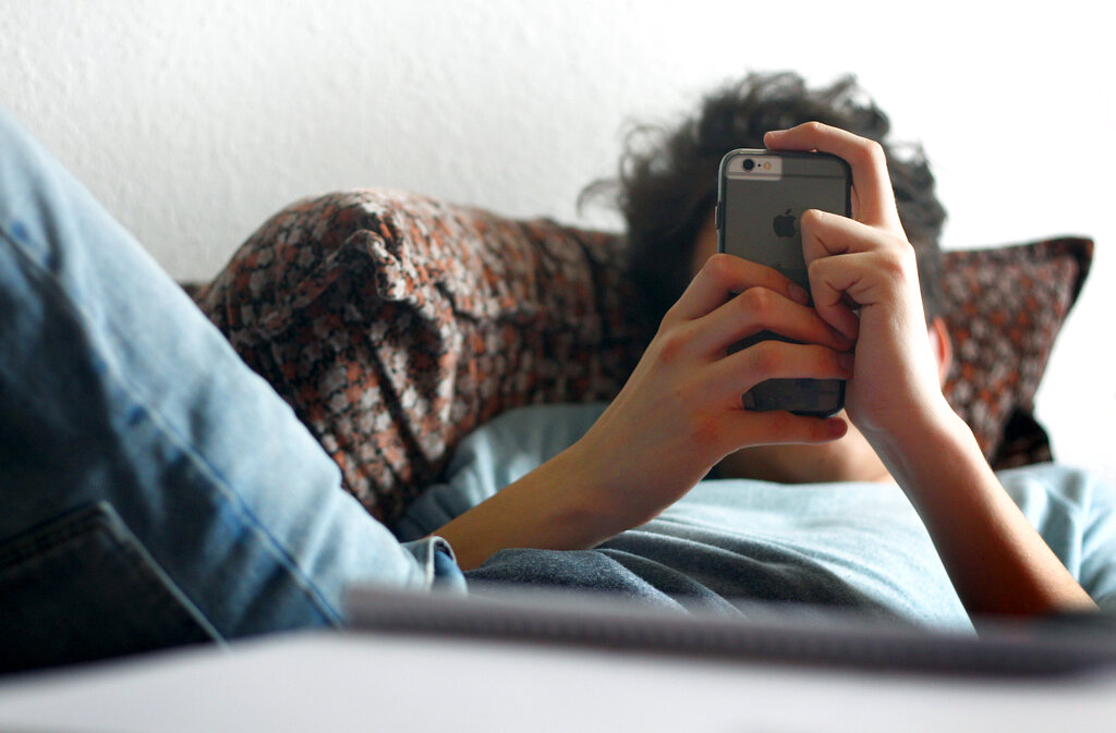 adolescenti tra social e schermi tutte le sfide dell8217estate per la salute160 da Lapresse.it adolescenti tra social e schermi tutte le sfide dell8217estate per la salute160