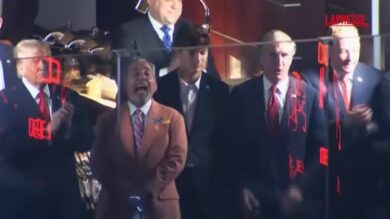 Nba Finals 2026: Donald Trump al Madison per i Knicks, il pubblico lo fischia durante l’inno