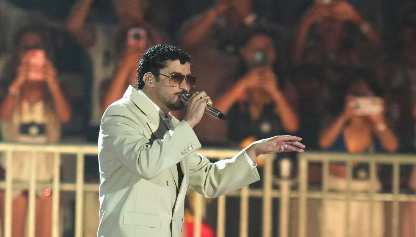 incontro tra il papa e bad bunny a madrid udienza privata al bernabeu per il cantante da Lapresse.it incontro tra il papa e bad bunny a madrid udienza privata al bernabeu per il cantante