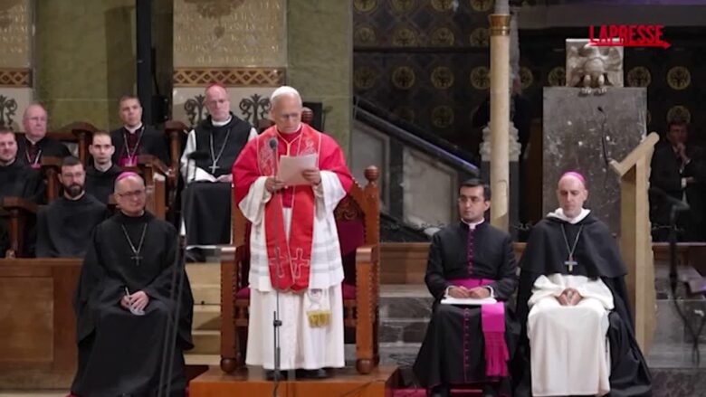 Papa Leone XIV a Barcellona, la celebrazione a Monteserrat davanti alla folla di fedeli