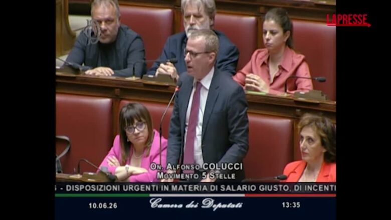 Caos alla camera su commissione Covid: scontro FdI-M5S e seduta sospesa per alcuni minuti