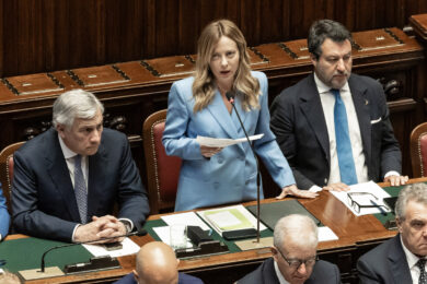 Meloni attacca Vannacci: “La vera destra non è mai funzionale alla sinistra”