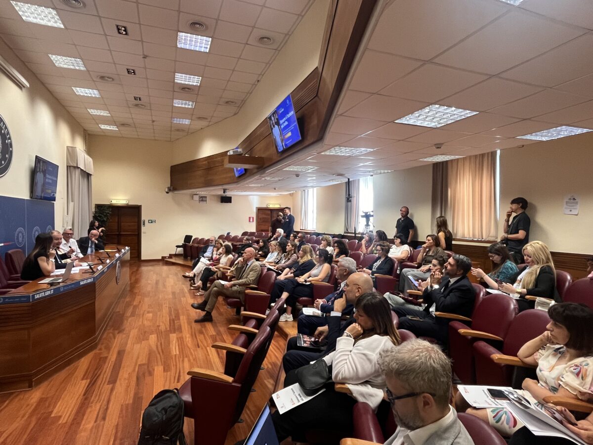 Donazione di sangue e plasma un gesto da campioni, l’invito per l’estate