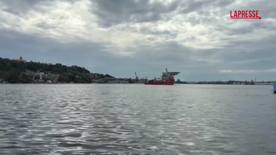 cuba arriva a l avana una nave dalla colombia con 100 tonnellate di aiuti da Lapresse.it cuba arriva a l avana una nave dalla colombia con 100 tonnellate di aiuti