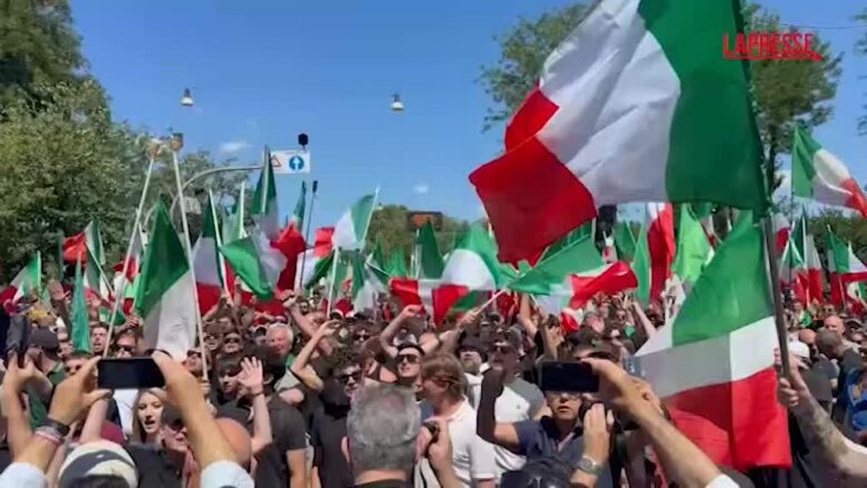 Roma, in migliaia al corteo a favore della remigrazione