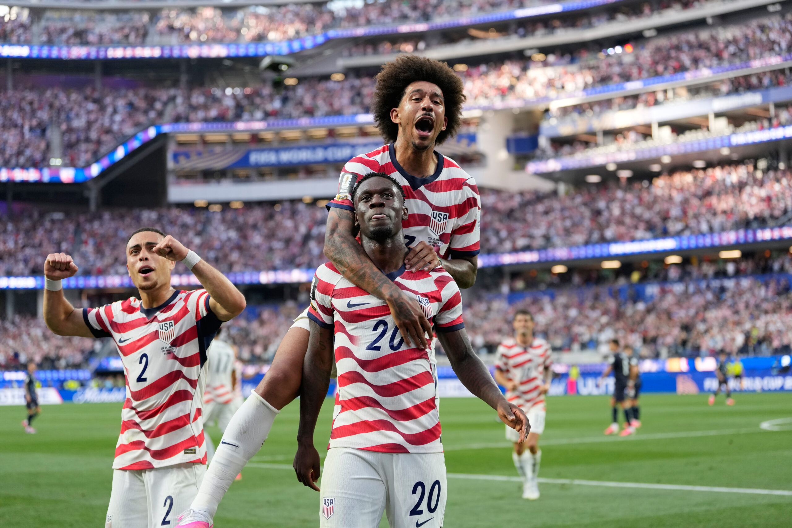 Mondiali 2026, Usa-Paraguay 4-1: esordio ok per i padroni di casa Mondiali 2026, Usa-Paraguay 4-1: esordio ok per i padroni di casa