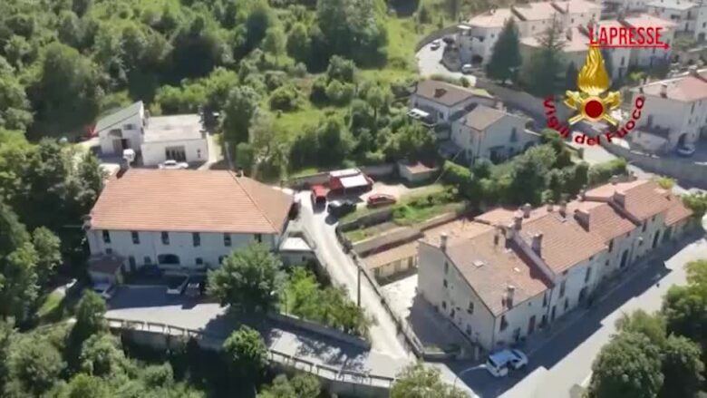 Sorelle scomparse, a l'Aquila proseguono le ricerche dei vigili del fuoco