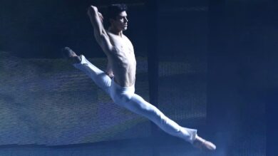 Roberto Bolle in tv con ‘Ballo in Bianco’, lo speciale di Rai1