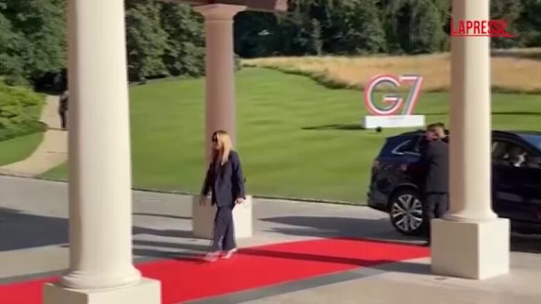 G7 a Evian, l'arrivo di Giorgia Meloni al summit