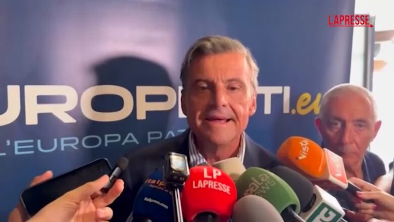 Calenda contro Vannacci: "Cripto fascista amico di Putin, sarà il Cinque Stelle del centrodestra"