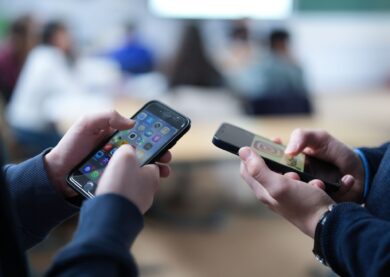 Social media, Codacons su divieto per under 16: “Italia segua l’esempio del Regno Unito”