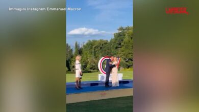 G7, una canzone per ogni leader: la scelta social di Macron che omaggia Meloni con "Felicità" di Al Bano