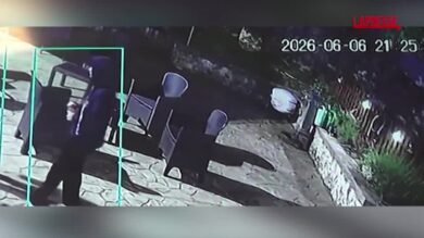Sorelle scomparse all’Aquila, spunta un video: le ragazze riprese ore prima di allontanarsi dalla casa-famiglia