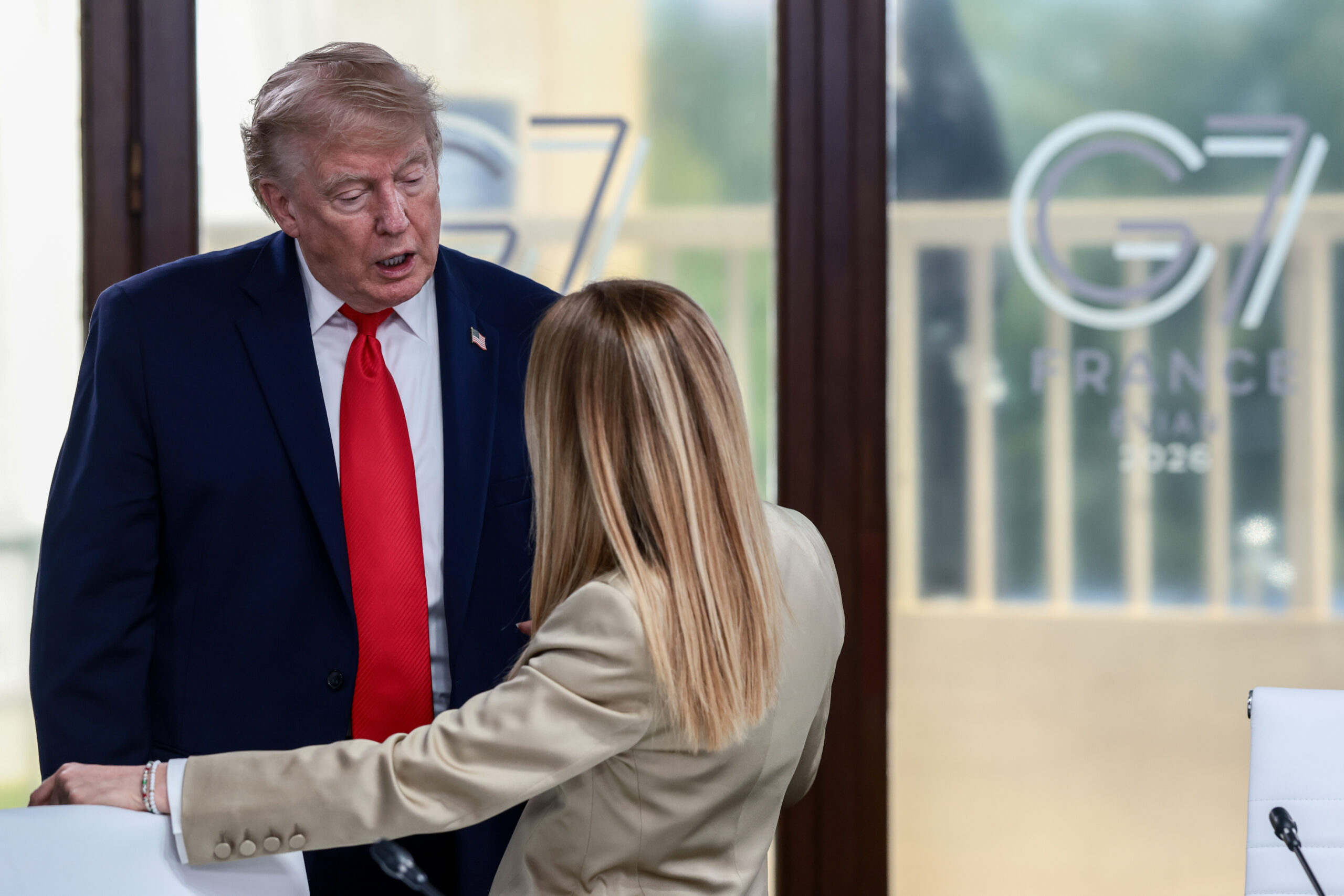 G7 a Evian, Trump-Meloni: battute e dialoghi dopo settimane di freddezza per rilanciare l’asse Usa-Italia