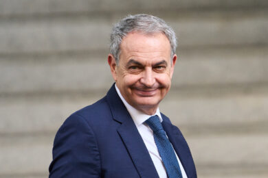 Caso Zapatero: “Accusato di reati molto gravi, dimostrerò la mia innocenza”
