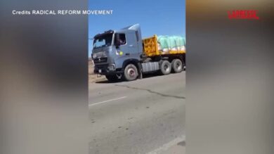 Mongolia, barricate di pneumatici e striscioni bloccano il rame diretto in Cina