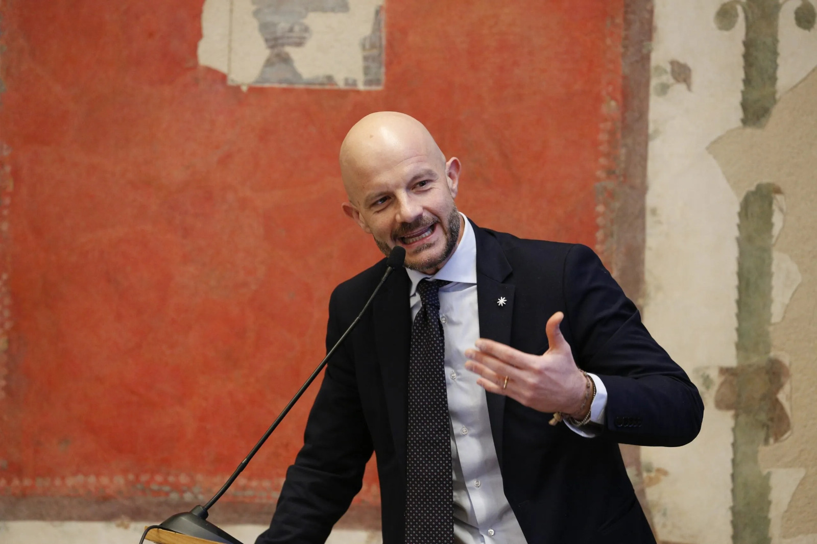 Medici, contratti vecchi e carriere bloccate: la proposta di Anaao Medici, contratti vecchi e carriere bloccate: la proposta di Anaao