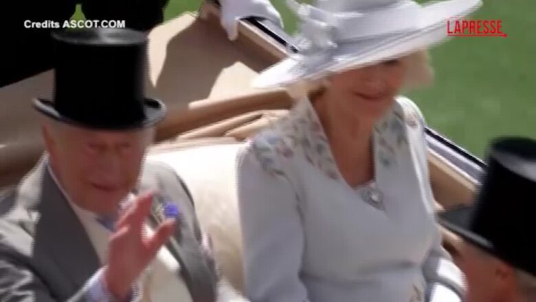 Regno Unito, Re Carlo e la regina Camilla aprono il Royal Ascot 2026