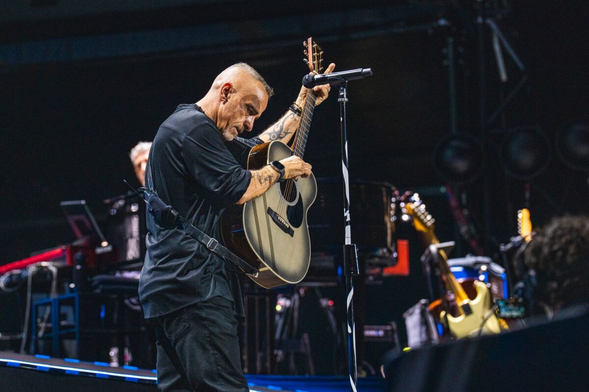 Eros Ramazzotti, in 42mila a Roma: il tributo dell’Olimpico Eros Ramazzotti, in 42mila a Roma: il tributo dell’Olimpico