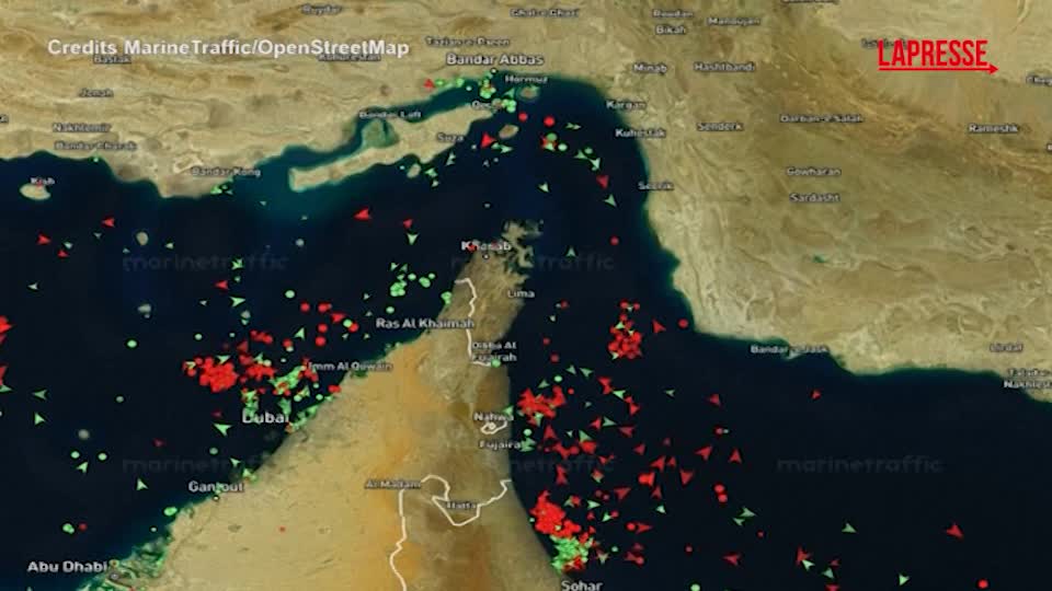 hormuz navi tornano a transitare dopo l8217intesa tra usa e iran il timelapse da Lapresse.it hormuz navi tornano a transitare dopo l8217intesa tra usa e iran il timelapse