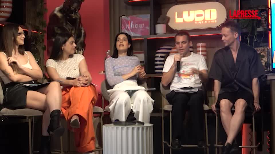 roma pride 2026 gli organizzatori giuli pensi ad altre battaglie levante perch233 giustificare amore e non guerre da Lapresse.it roma pride 2026 gli organizzatori giuli pensi ad altre battaglie levante perch233 giustificare amore e non guerre