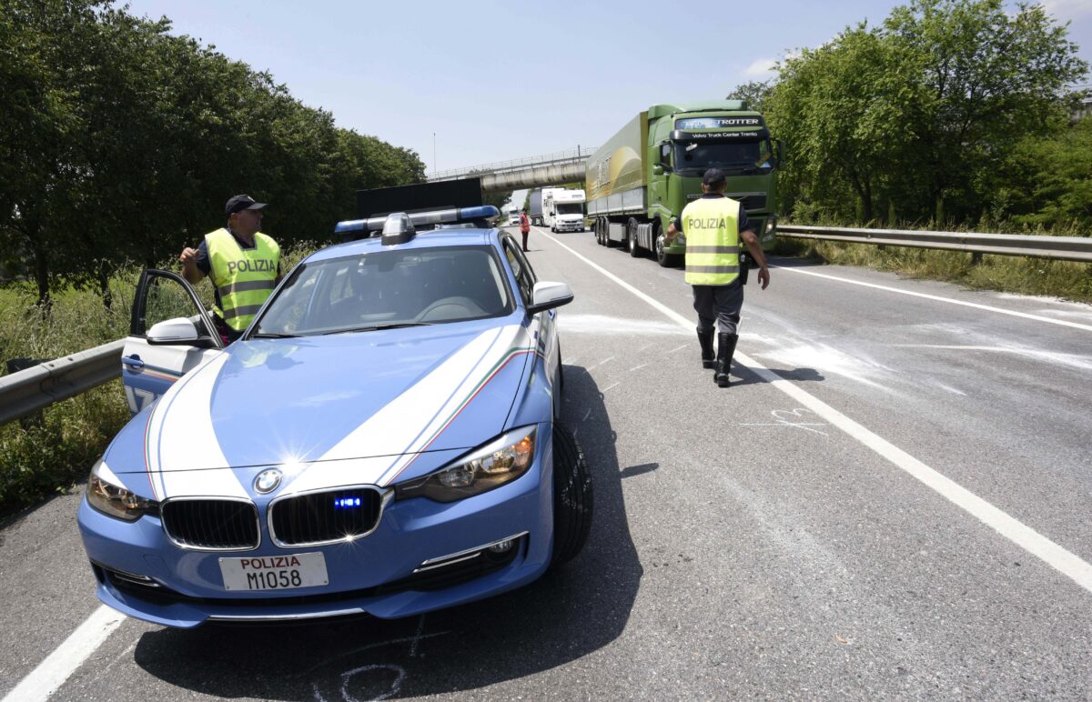 bari bimba di 4 anni morta in incidente da Lapresse.it bari bimba di 4 anni morta in incidente